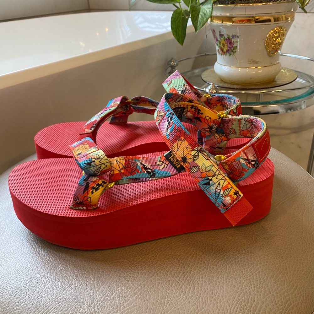 Teva Misa Hylton Multicolor Platform Sandals 8 - Picture 5 of 8